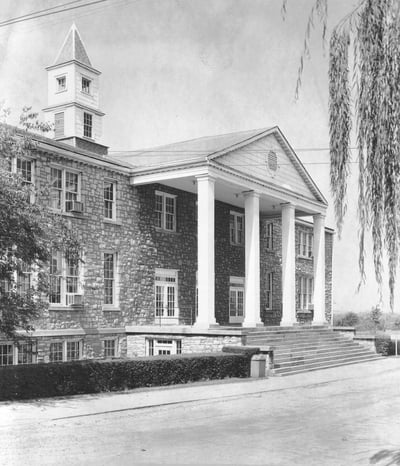 The McClurkan Building in the 1950s.