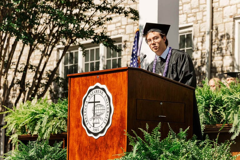 26-Blog-Photo-Posts_Celebrating-2026-Graduates-6