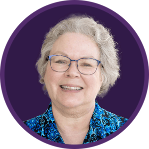 Email-Signature-Headshot_Lena-Welch-purple-1